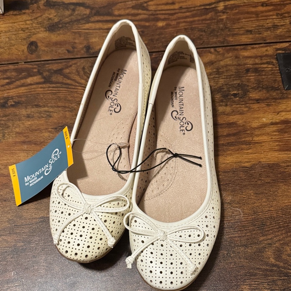 White Mountain Cream Perforated Flats